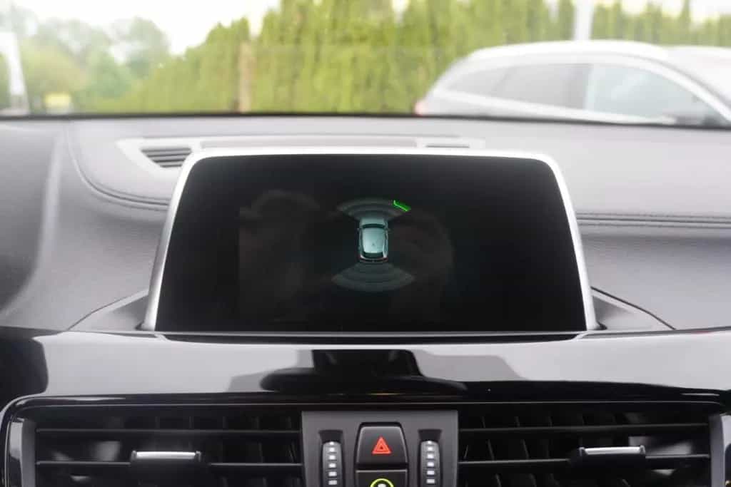 BMW X2 xDrive 20d Advantage Plus LED Navi AHK PDC 05/2019-photo-21