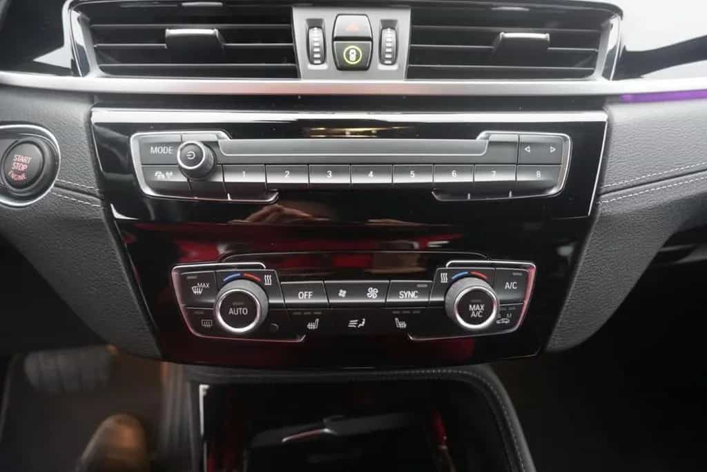 BMW X2 xDrive 20d Advantage Plus LED Navi AHK PDC 05/2019-photo-22