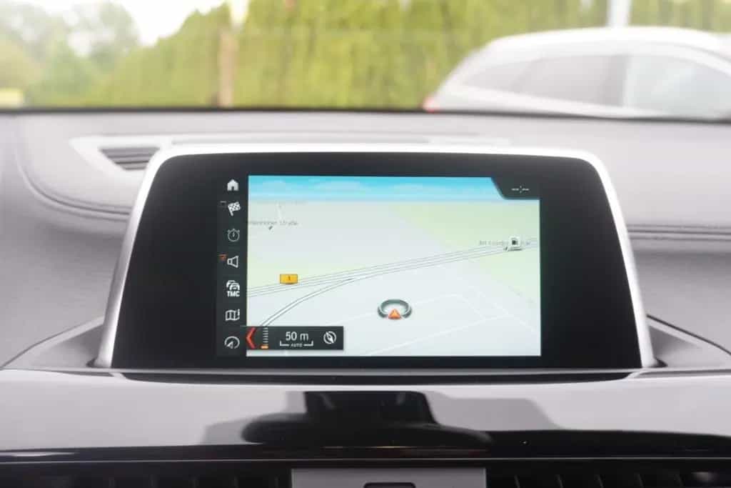 BMW X2 xDrive 20d Advantage Plus LED Navi AHK PDC 05/2019-photo-25