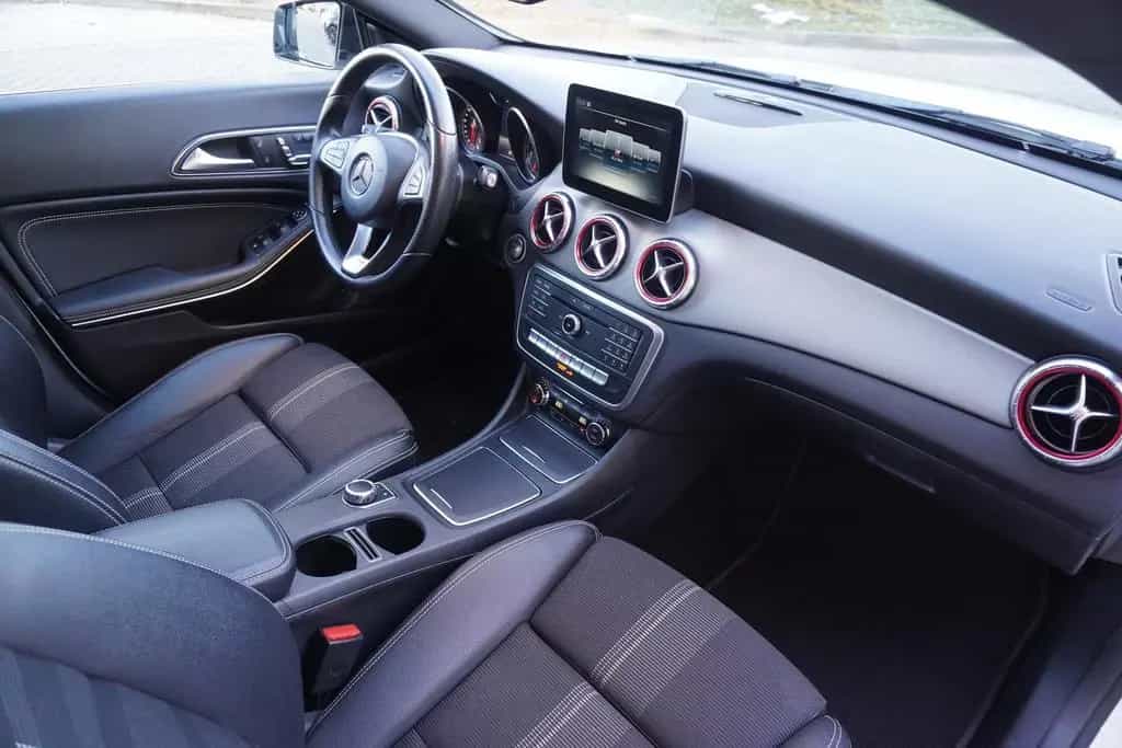 Mercedes-Benz CLA-Class 180 Urban LED Pano Navi Radio 03/2017-photo-10
