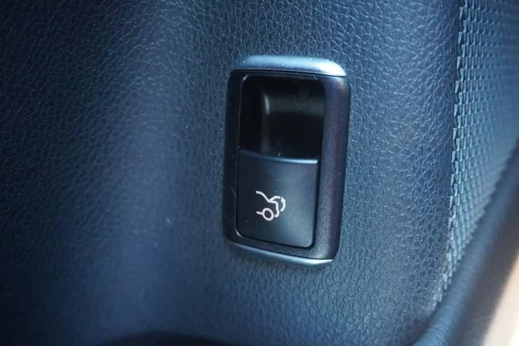 Mercedes-Benz CLA-Class 180 Urban LED Pano Navi Radio 03/2017-photo-17