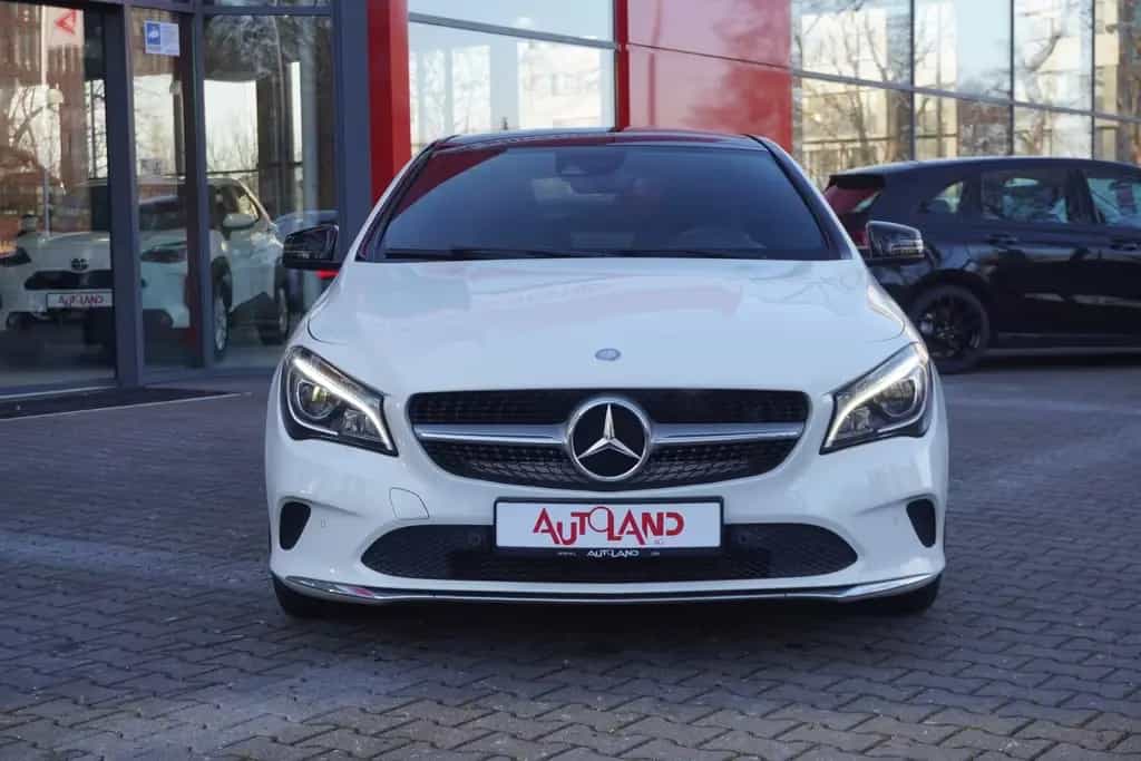 Mercedes-Benz CLA-Class 180 Urban LED Pano Navi Radio 03/2017-photo-2