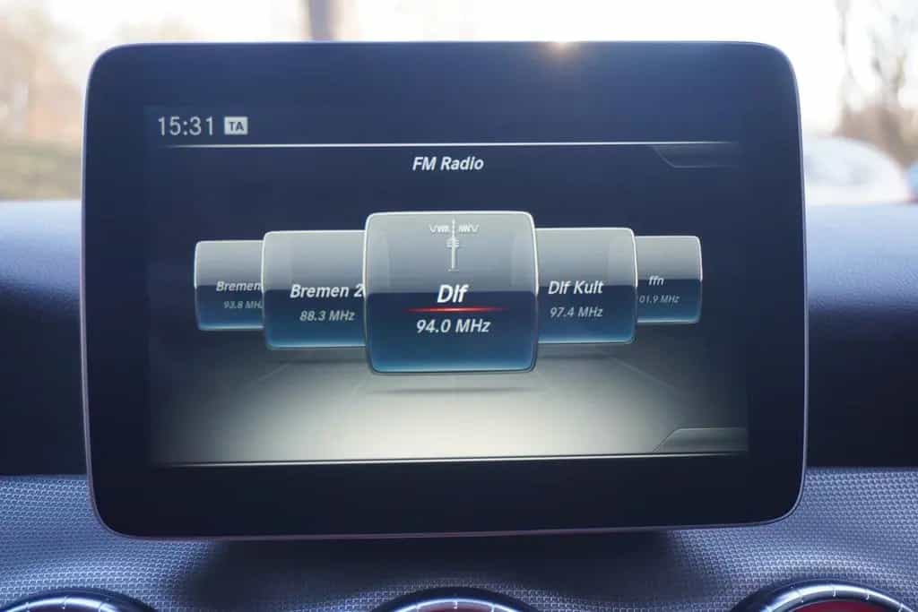 Mercedes-Benz CLA-Class 180 Urban LED Pano Navi Radio 03/2017-photo-23