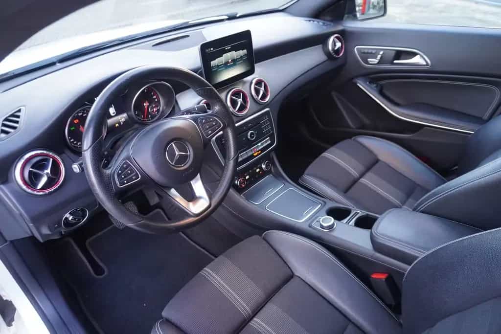 Mercedes-Benz CLA-Class 180 Urban LED Pano Navi Radio 03/2017-photo-9