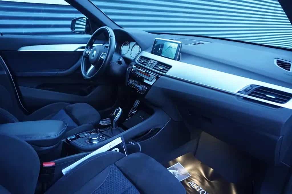 BMW X1 20i M-SPORTPAKET|SHADOW|HEAD-UP|KAMERA|HIFI 03/2019-photo-16