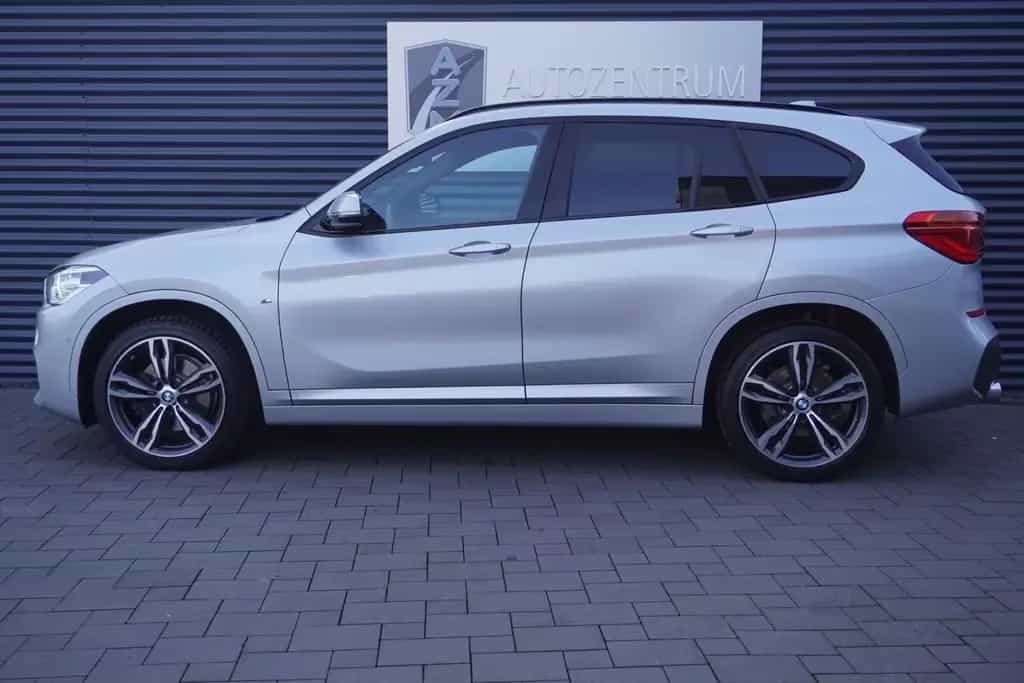 BMW X1 20i M-SPORTPAKET|SHADOW|HEAD-UP|KAMERA|HIFI 03/2019-photo-3