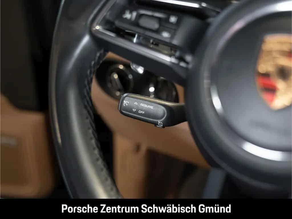 Porsche Macan BOSE 20-Zoll Rückfahrkamera Panoramadach 12/2021-photo-22