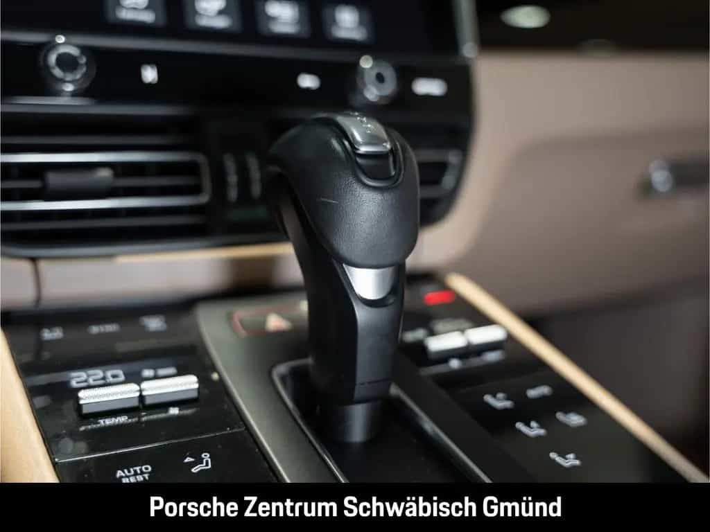 Porsche Macan BOSE 20-Zoll Rückfahrkamera Panoramadach 12/2021-photo-27