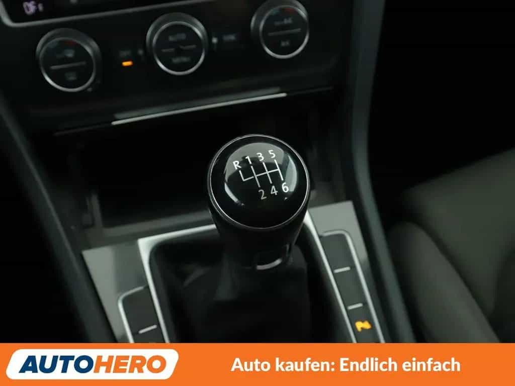 Volkswagen Golf VII 1.4 TSI Comfortline BM*LED*PDC*KLIMA* 03/2018-photo-23