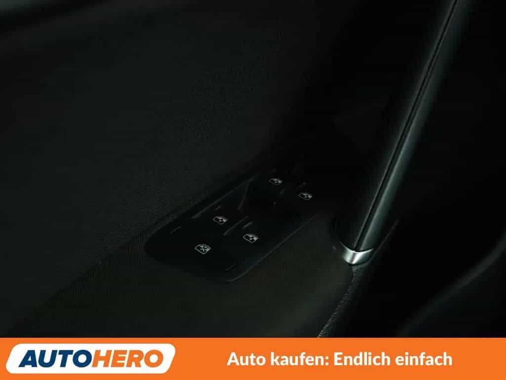 Volkswagen Golf VII 1.4 TSI Comfortline BM*LED*PDC*KLIMA* 03/2018-photo-25