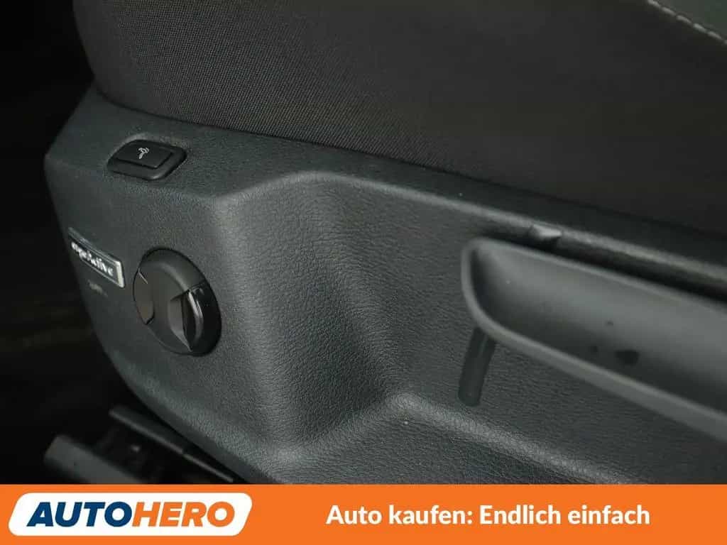 Volkswagen Golf VII 1.4 TSI Comfortline BM*LED*PDC*KLIMA* 03/2018-photo-27
