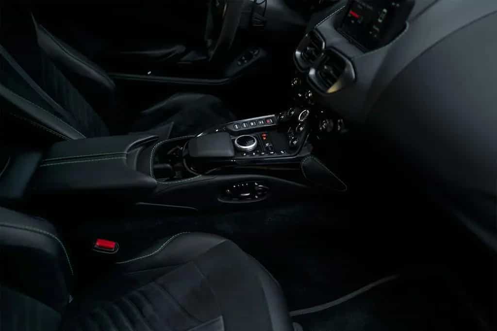 Aston Martin V12 Vantage | 1. HD. | LIMITED | 1 OF 333 07/2022-photo-10