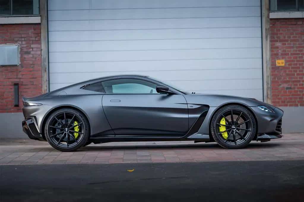 Aston Martin V12 Vantage | 1. HD. | LIMITED | 1 OF 333 07/2022-photo-6