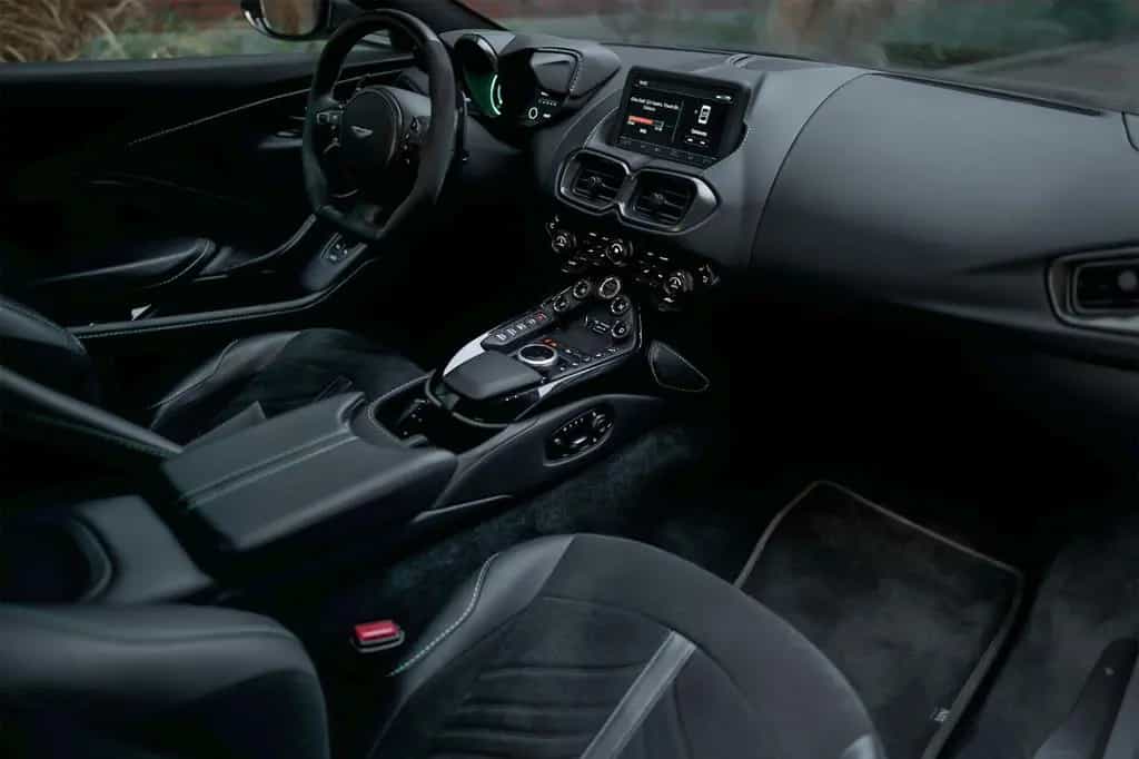 Aston Martin V12 Vantage | 1. HD. | LIMITED | 1 OF 333 07/2022-photo-9