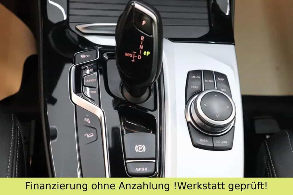 BMW X3 xDrive 20 d Advantage*NAVI*CAM*HUD*AHK 06/2018-photo-23