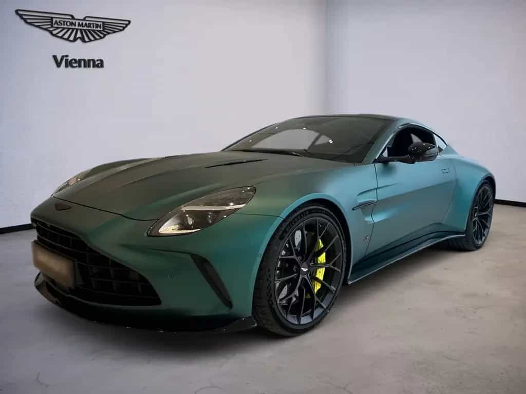 Aston Martin V8 Vantage Vantage S Coupe | Satin AM Racing Green | Int.CF null-photo-0