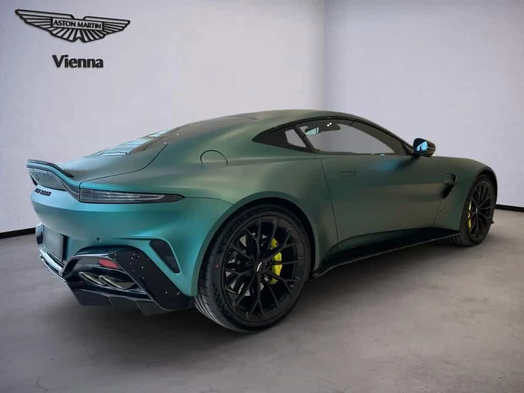 Aston Martin V8 Vantage Vantage S Coupe | Satin AM Racing Green | Int.CF null-photo-2