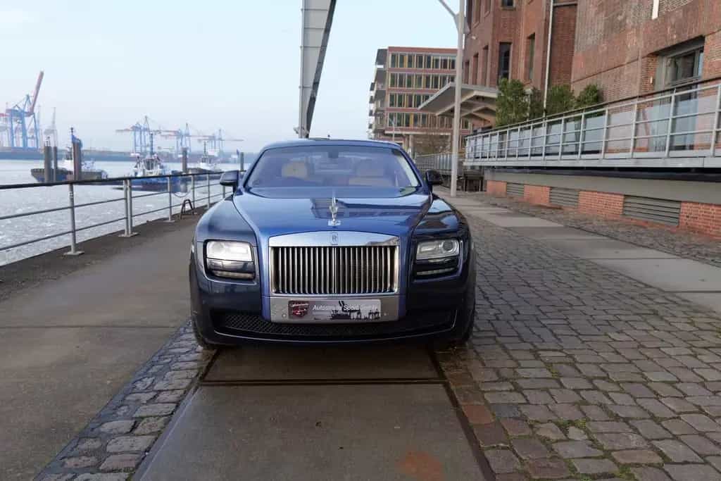 Rolls-Royce Ghost 11/2011-photo-1