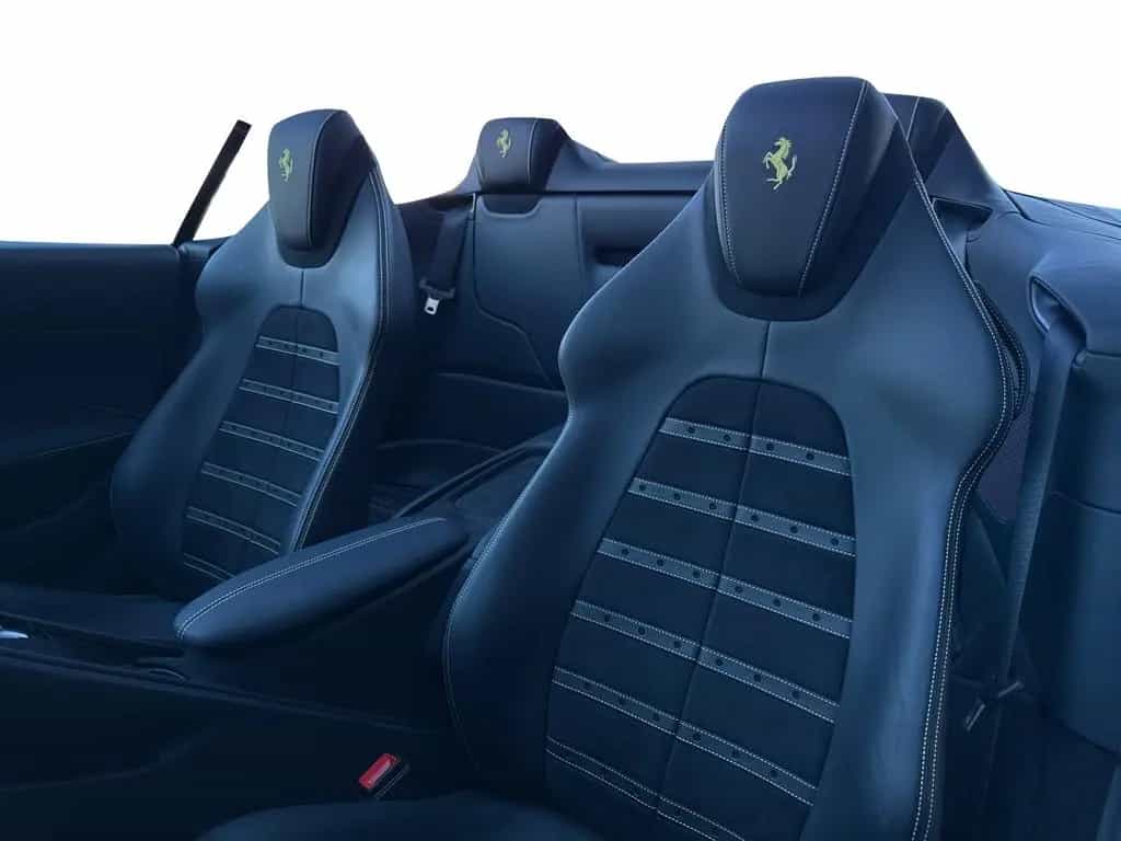 Ferrari Roma Spider *LED-Scheinwerfer*20 Zoll Felge* 12/2024-photo-14