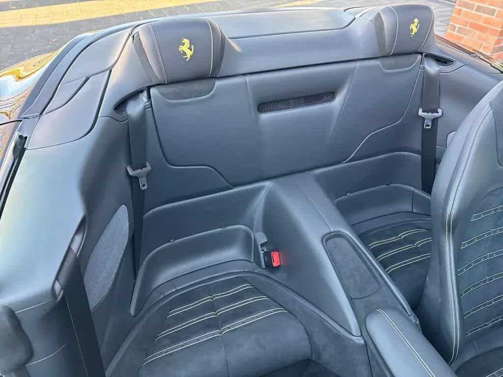 Ferrari Roma Spider *LED-Scheinwerfer*20 Zoll Felge* 12/2024-photo-20