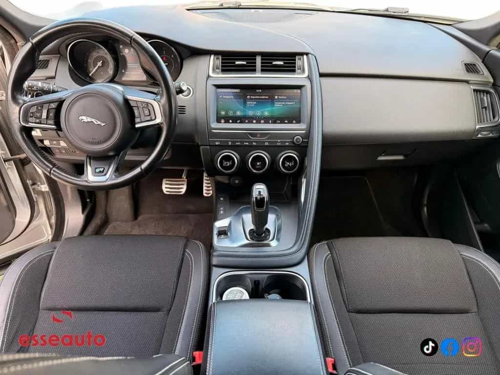 Jaguar E-Pace 2.0D 180 CV AWD R-Dynamic 01/2019-photo-10