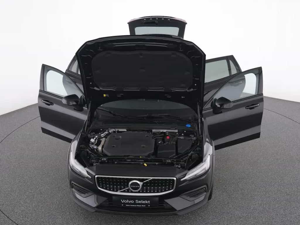 Volvo V60 Cross Country B4 AWD PLUS WINTERPAK+LM+ 12/2023-photo-12