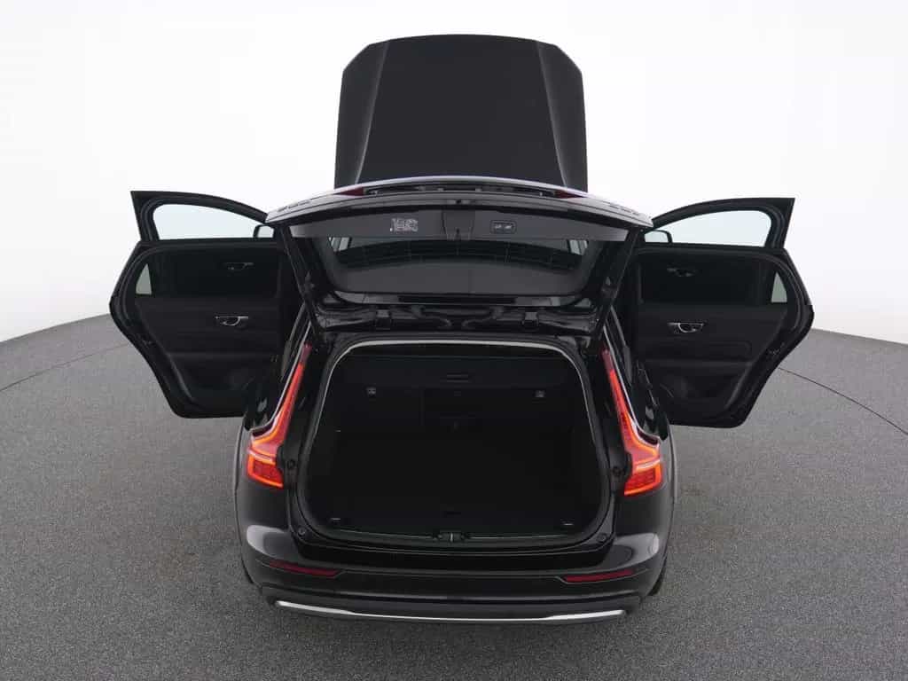 Volvo V60 Cross Country B4 AWD PLUS WINTERPAK+LM+ 12/2023-photo-13