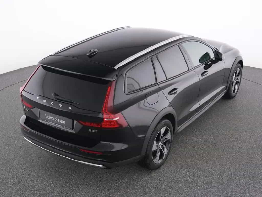 Volvo V60 Cross Country B4 AWD PLUS WINTERPAK+LM+ 12/2023-photo-18