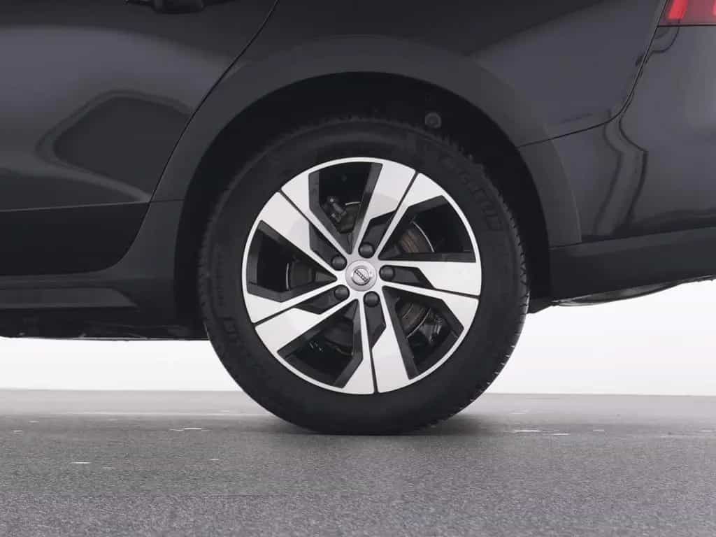 Volvo V60 Cross Country B4 AWD PLUS WINTERPAK+LM+ 12/2023-photo-20