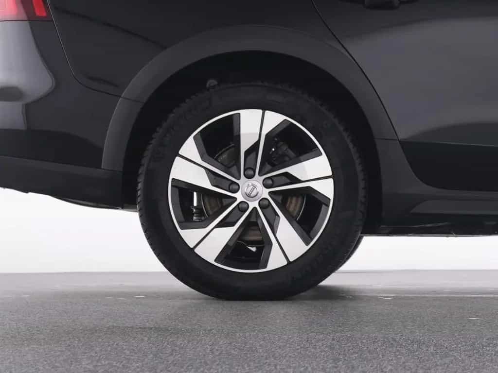 Volvo V60 Cross Country B4 AWD PLUS WINTERPAK+LM+ 12/2023-photo-22