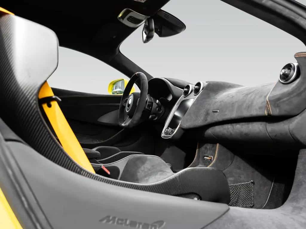 McLaren 600LT Coupé I Sicilian Yellow | MSO Roof Scoop 08/2019-photo-7