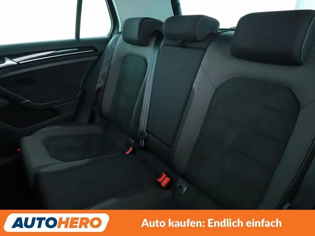 Volkswagen Golf VII 1.5 TSI ACT Highline BM Aut.*NAVI*LED* 01/2019-photo-13