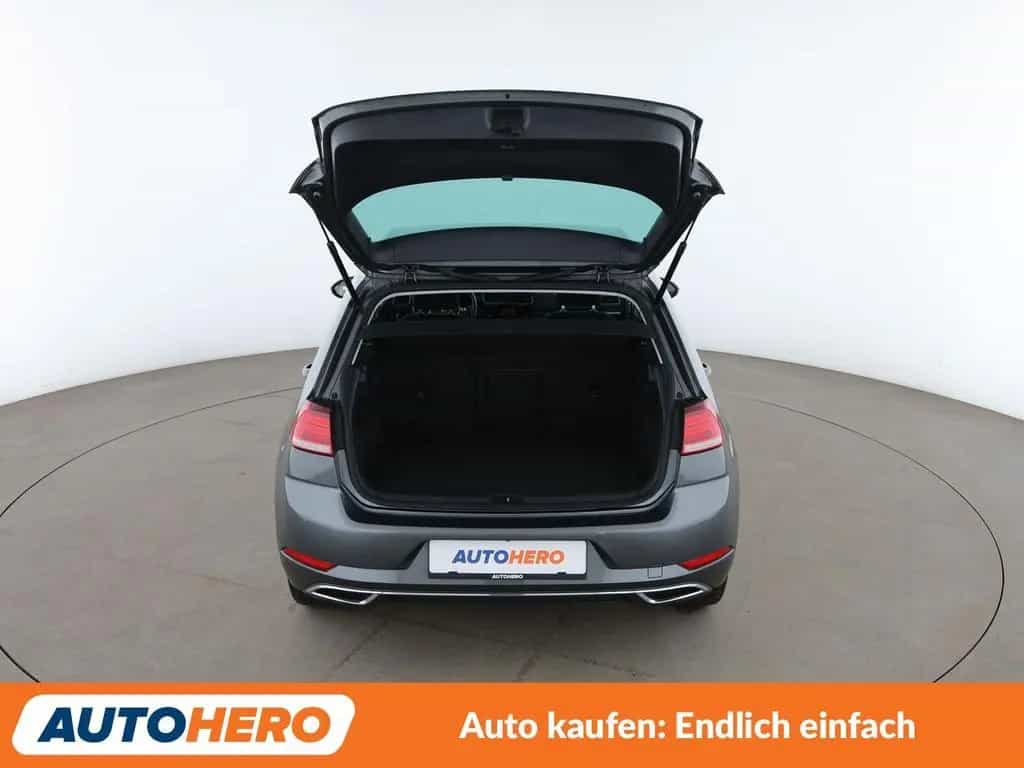 Volkswagen Golf VII 1.5 TSI ACT Highline BM Aut.*NAVI*LED* 01/2019-photo-16