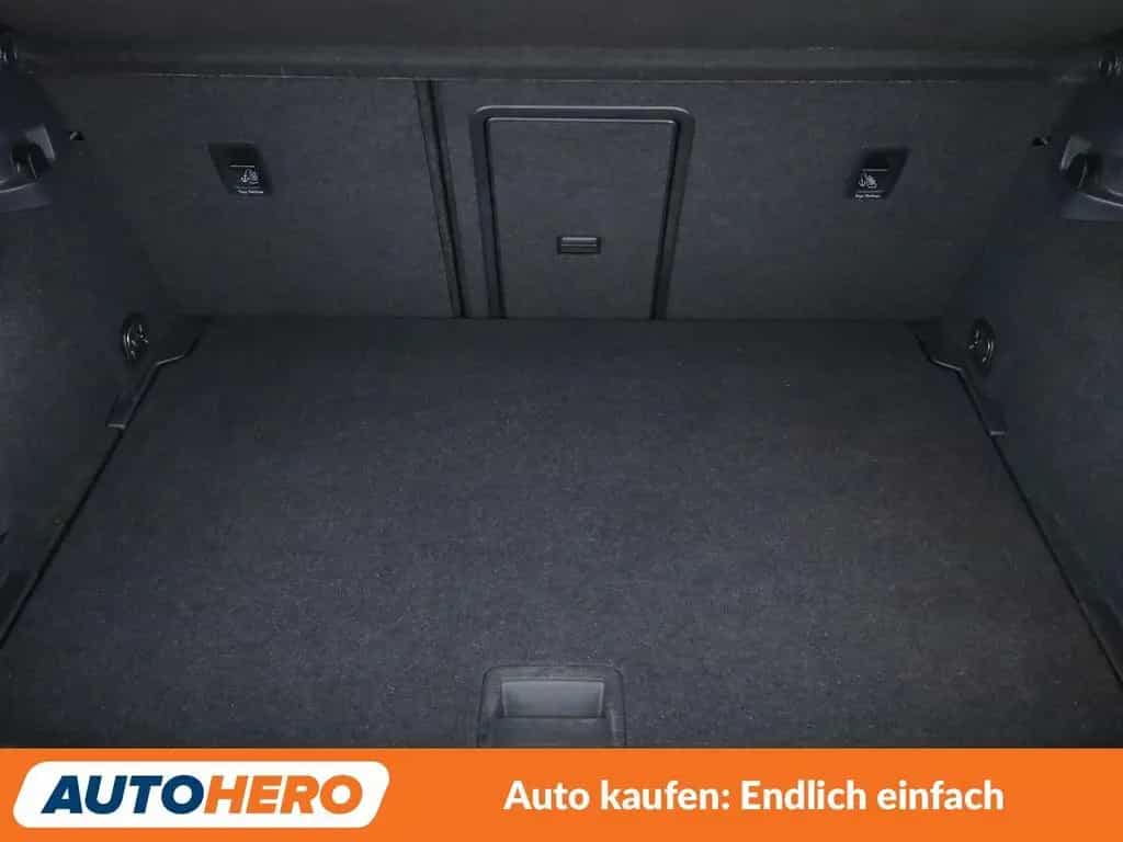Volkswagen Golf VII 1.5 TSI ACT Highline BM Aut.*NAVI*LED* 01/2019-photo-17