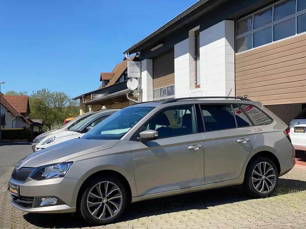Skoda Fabia 1,2 DSG - 81 kW Combi Ambition*AUTOMATIK* 10/2016-photo-3