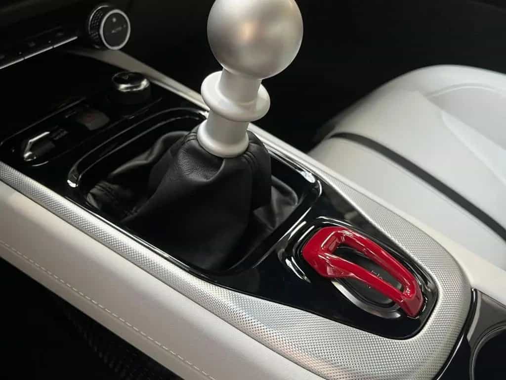 Lotus Emira V6 SE MY26 null-photo-12