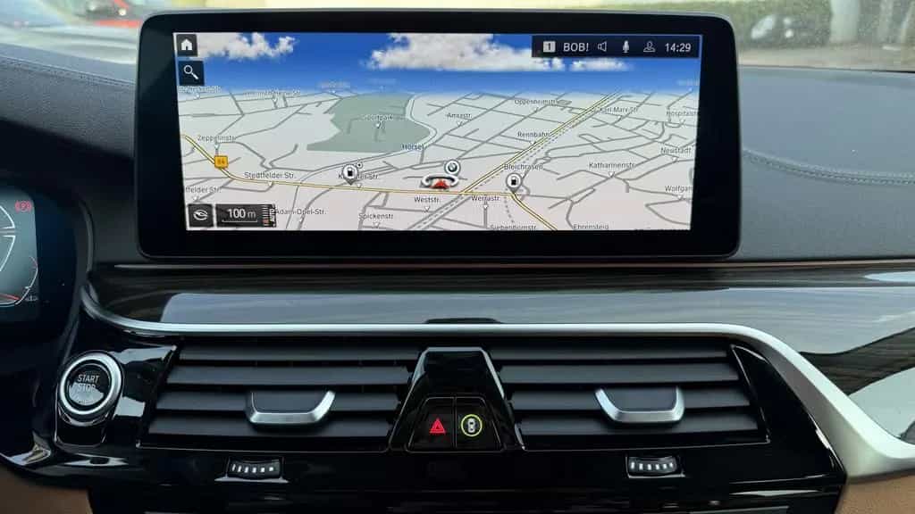 BMW 5 Series 530d xDrive Laser LC Prof HUD Pano Kamera SHZ PD 11/2021-photo-17