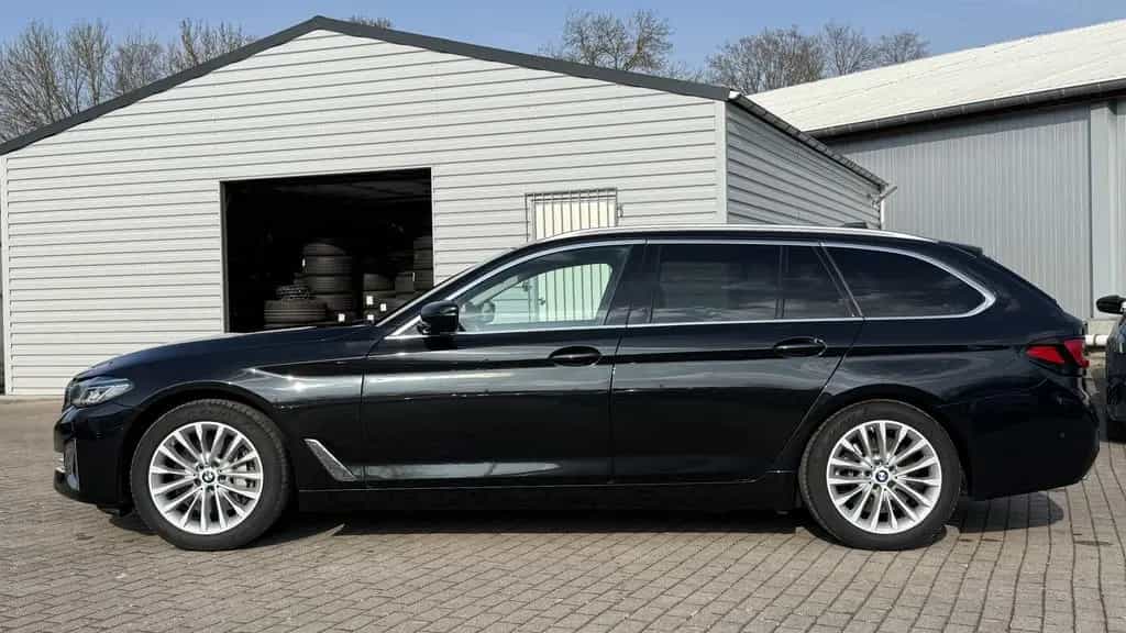 BMW 5 Series 530d xDrive Laser LC Prof HUD Pano Kamera SHZ PD 11/2021-photo-4