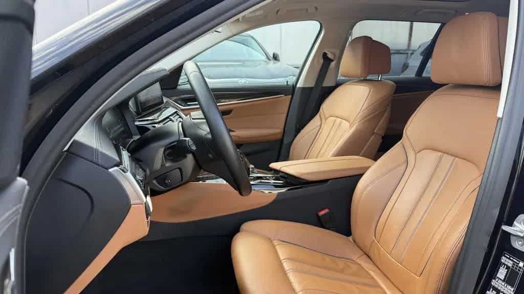 BMW 5 Series 530d xDrive Laser LC Prof HUD Pano Kamera SHZ PD 11/2021-photo-8