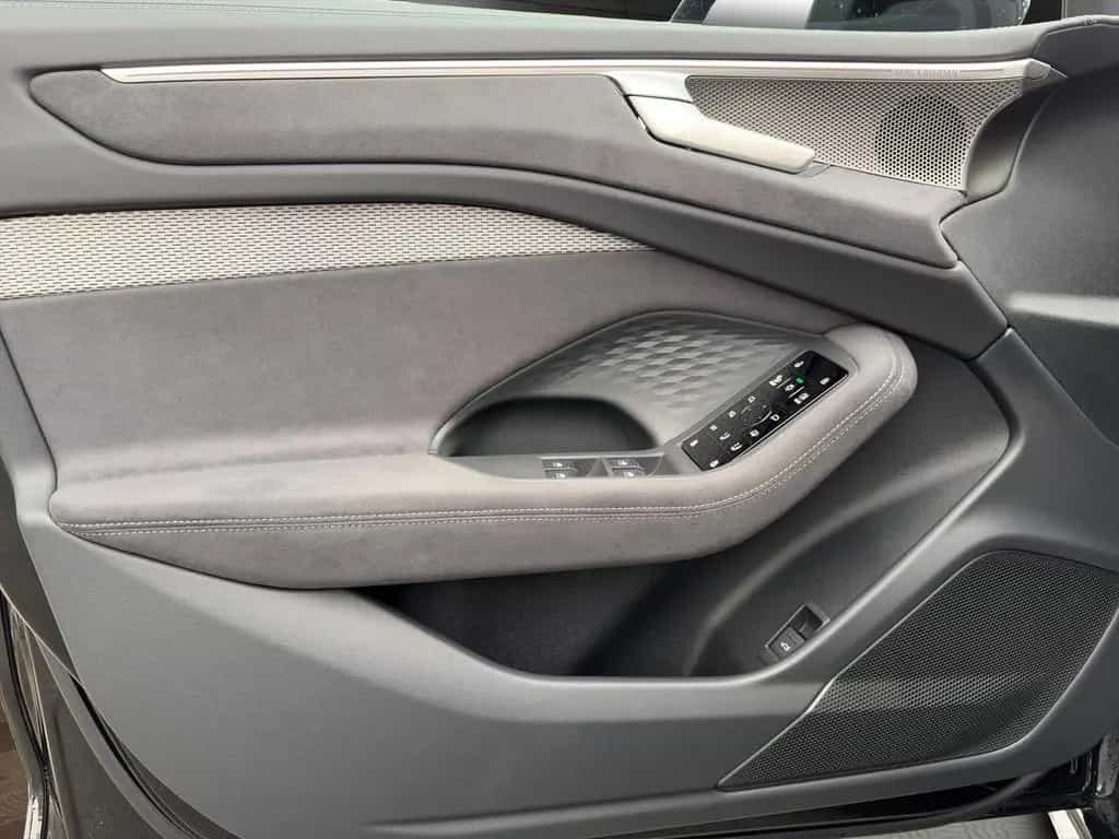 Audi A6 Avant TFSI q. 270 kW S line AHK+Matrix+Pano+H 11/2025-photo-10