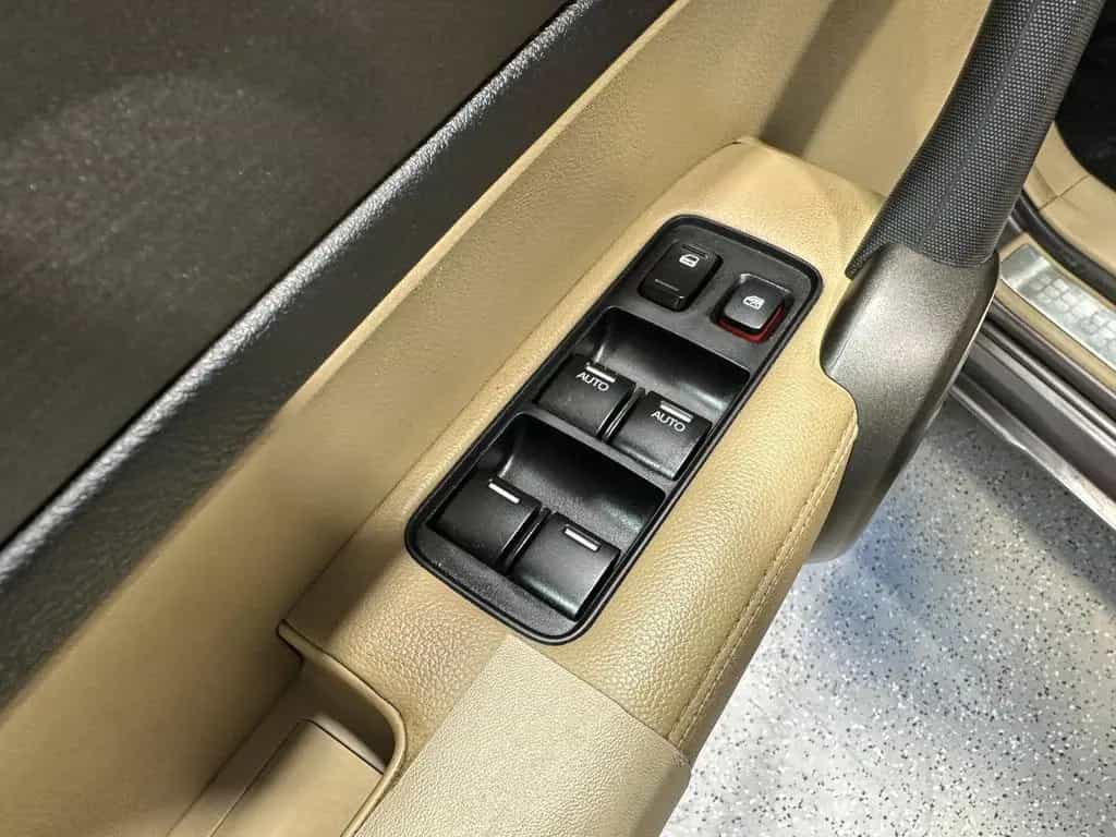 Honda CR-V 2.2 i-DTEC AT 4WD Executive Pano|SHZ|Leder 03/2012-photo-10