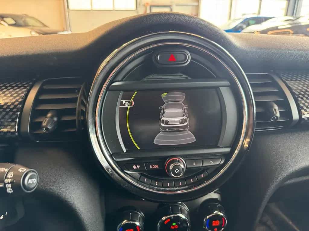 MINI Cooper SD Mini 3-trg. *2. Hand*Klima*JCW-Paket* 07/2015-photo-17
