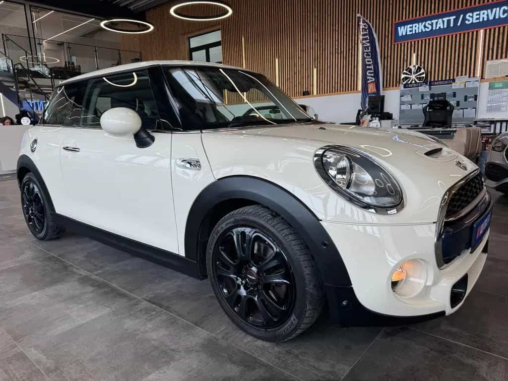 MINI Cooper SD Mini 3-trg. *2. Hand*Klima*JCW-Paket* 07/2015-photo-3