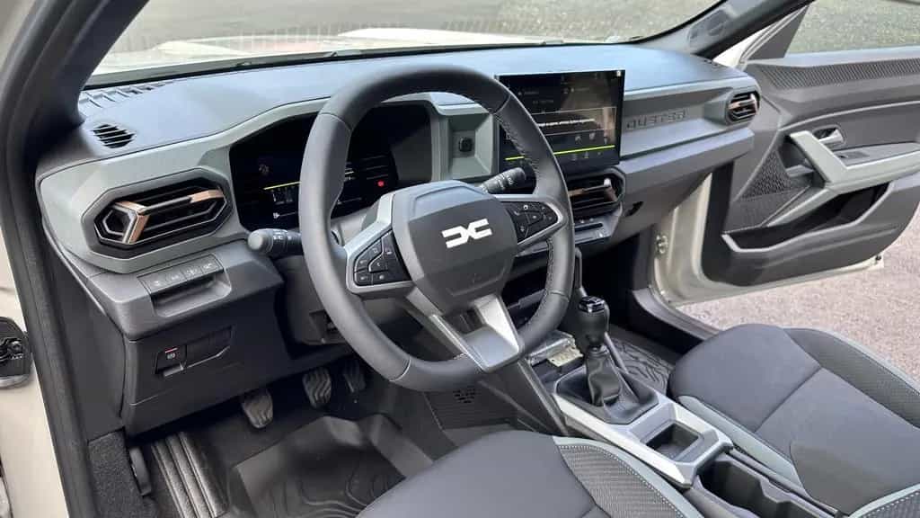 Dacia Duster TCe 130 Sitz u. Lenkrad Heizung Navi 03/2025-photo-11