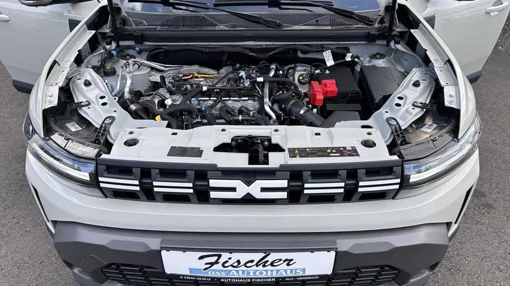 Dacia Duster TCe 130 Sitz u. Lenkrad Heizung Navi 03/2025-photo-19