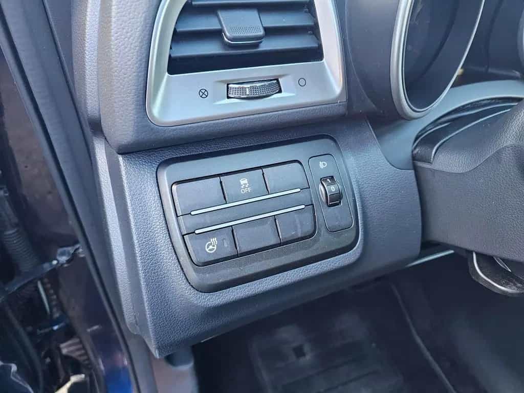 Ssangyong Tivoli 1.6+KLIMA+ALU+1.HAND 06/2017-photo-7