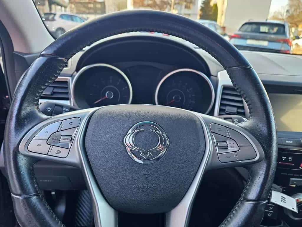 Ssangyong Tivoli 1.6+KLIMA+ALU+1.HAND 06/2017-photo-8