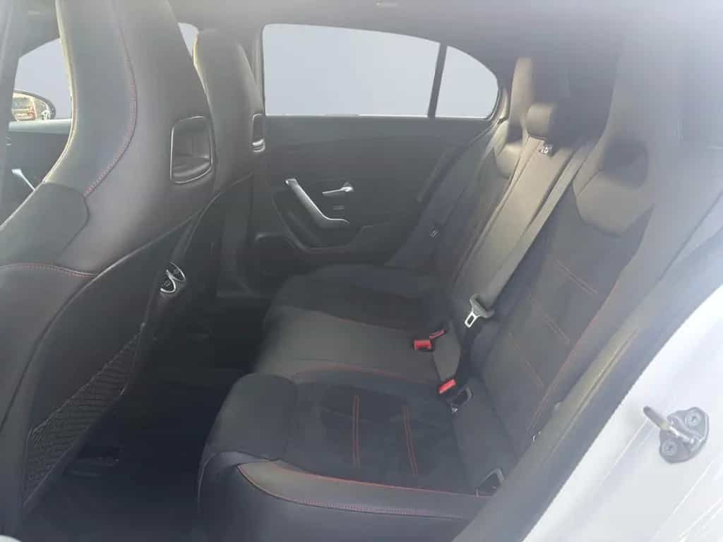 Mercedes-Benz A 200 7G-DCT AMG Line *LED*DISTRO*Pano*SHZ*Navi* 10/2018-photo-13