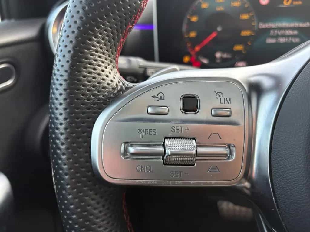 Mercedes-Benz A 200 7G-DCT AMG Line *LED*DISTRO*Pano*SHZ*Navi* 10/2018-photo-21