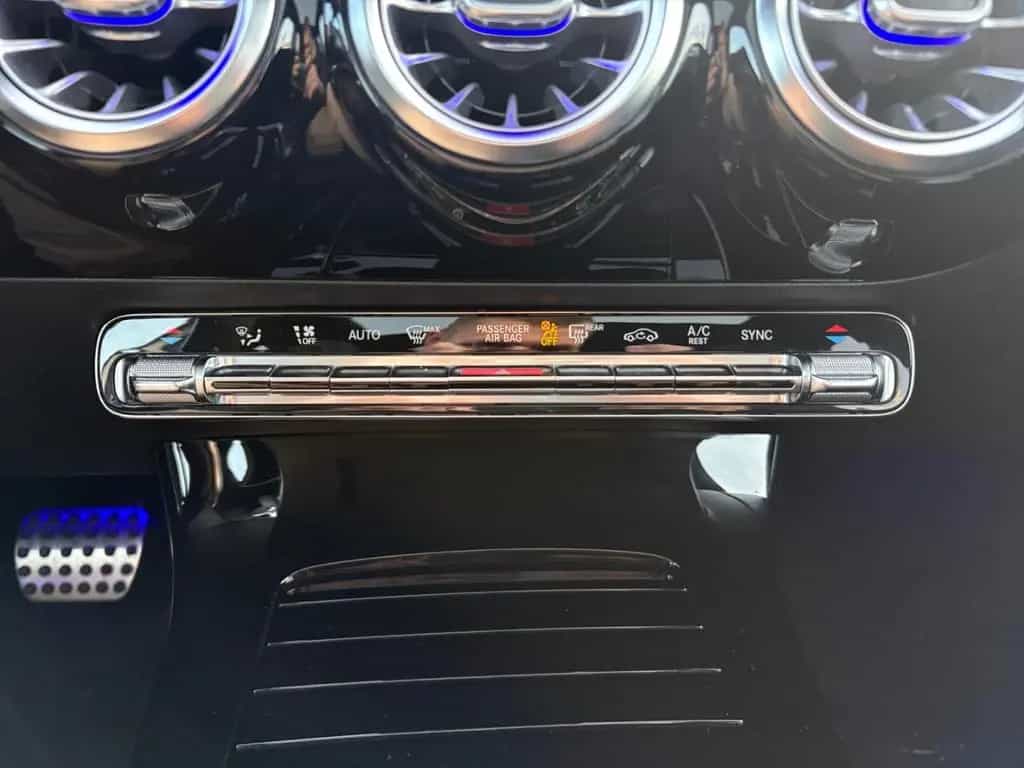Mercedes-Benz A 200 7G-DCT AMG Line *LED*DISTRO*Pano*SHZ*Navi* 10/2018-photo-24